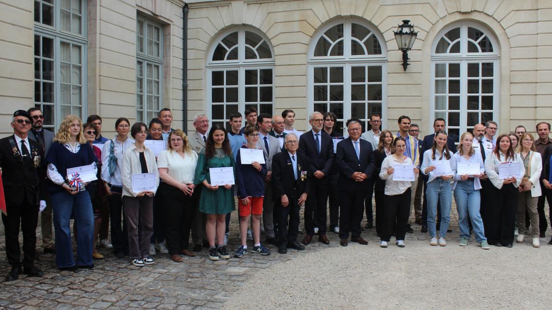 découvrez la liste officielle des lauréats de la can 2025, les meilleurs joueurs et équipes qui ont marqué cette édition majeure du football africain.